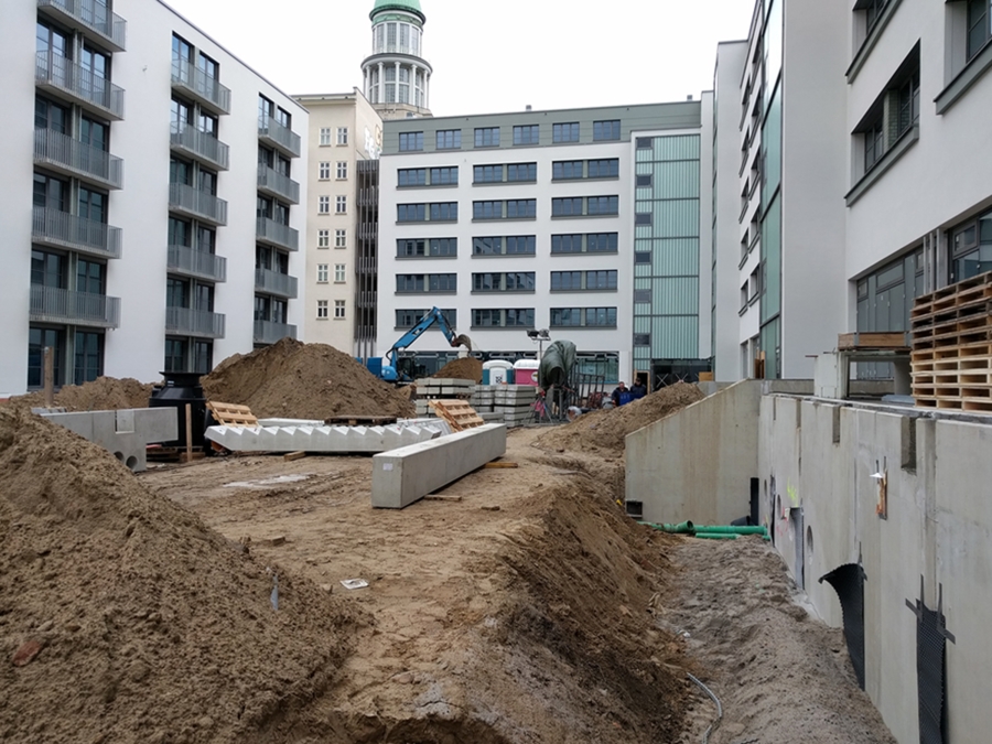 Bauarbeiten im Innenhof des Projekts "Wohnen am Frankfurter Tor" © GBP Architekten