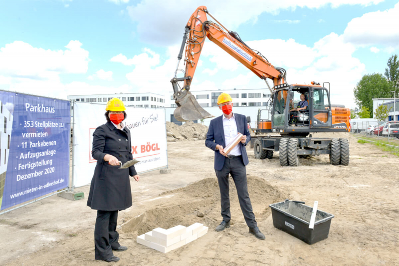 Grundsteinlegung Campus-Parkhaus_Berlin-Adlershof_immobilien-experten-ag_Foto Tina Merkau